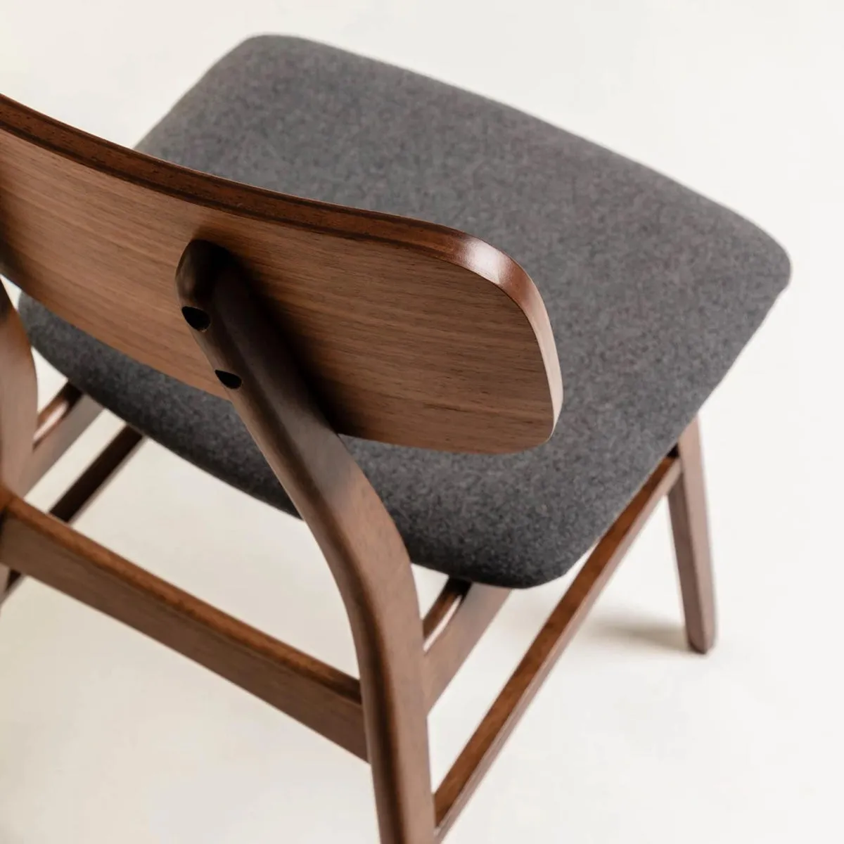 Chair Volka