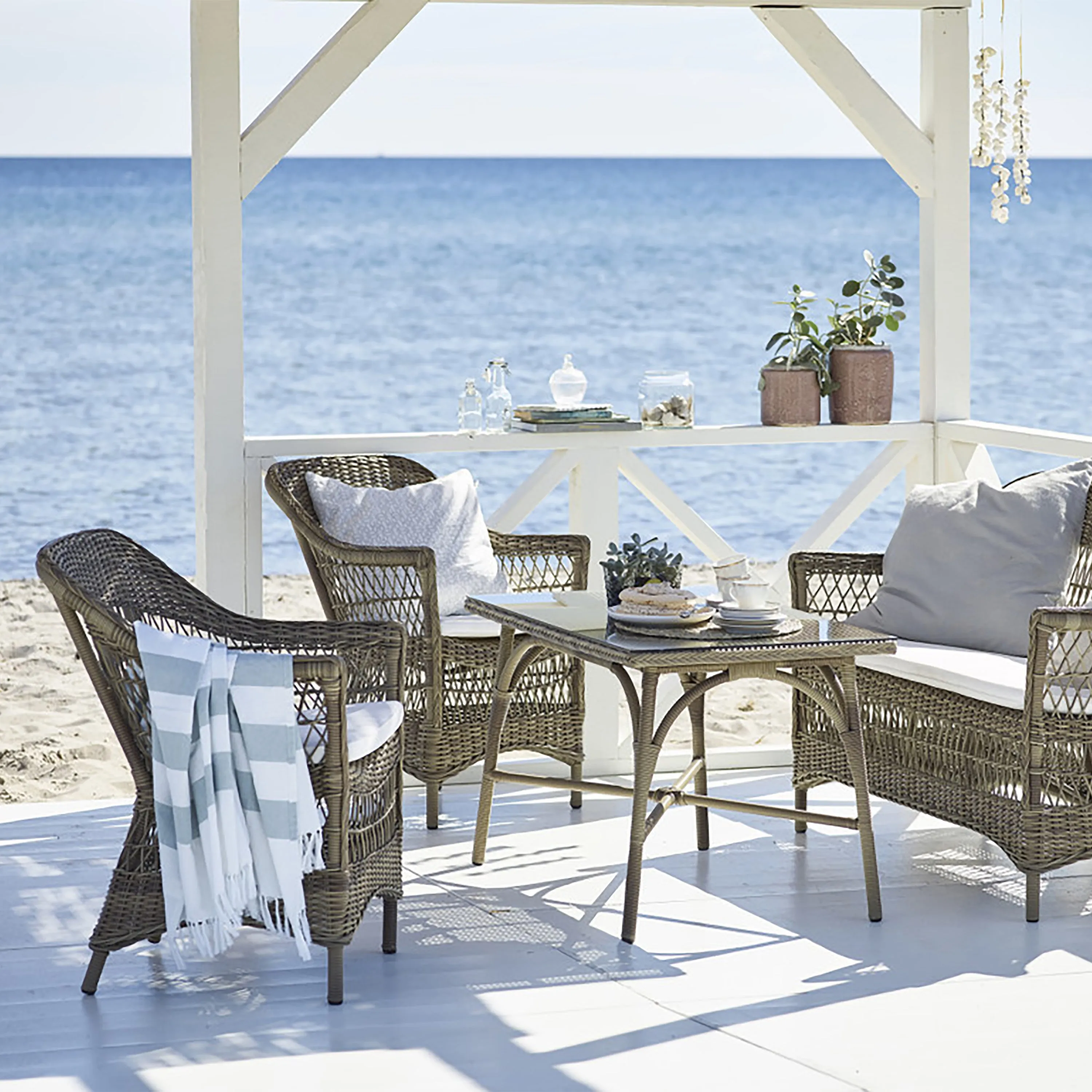 Charlot Dining Chair