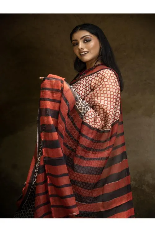 Classic Appeal. Bagru Hand Block Printed Kota Doria Saree - Honeycomb