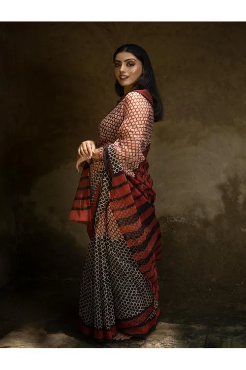 Classic Appeal. Bagru Hand Block Printed Kota Doria Saree - Honeycomb