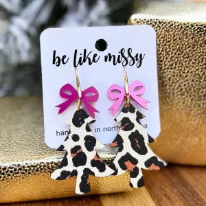 Leopard Christmas Tree Earrings w/ Pink Bows