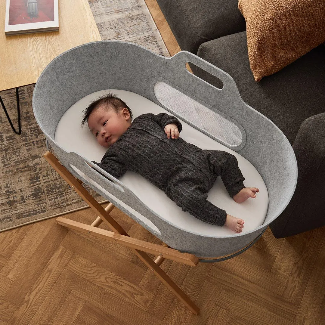 SnuzBaskit Moses Basket   Stand Set - Natural/Light Grey